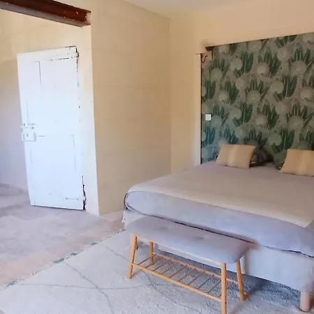 Bed & Breakfast Neuf 1752 Arles